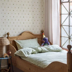 Cream Pears Wallpaper