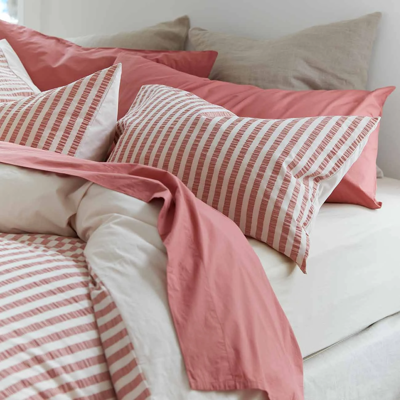 Desert Sand Seersucker Stripe Cotton Pillowcases (Pair) 3 Desert Sand Seersucker Stripe Cotton Pillowcases (Pair)