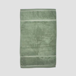 Meadow Green Bath Mat -Home Luxury Store PigletinBed BathroomCollection BathMat MeadowGreen 2 greyBG