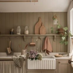 Fryth & Piglet In Bed Wooden Chopping Board 11 Fryth & Piglet In Bed Wooden Chopping Board -Home Luxury Store PigletinBed Kitchen FrythxPiB OakSpatula Lifestyle 2 56726378 c5d9 4a41 ac80 a31cb6b79b59