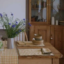 Honey Gingham Linen Napkins Set Of 4 -Home Luxury Store PigletinBed Tableware LinenNapkin HoneyGingham Lifestyle 2