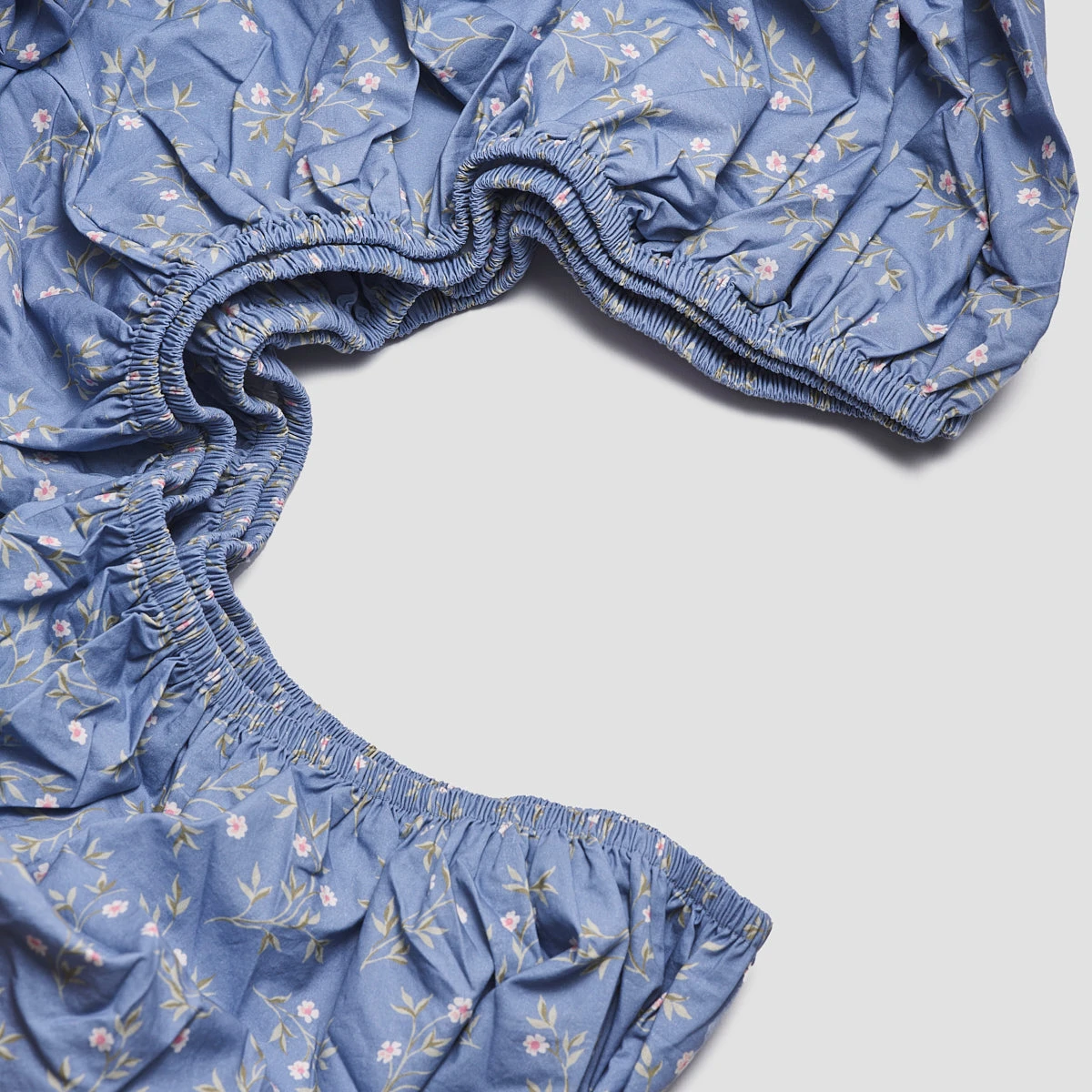 Iris Floral Cotton Fitted Sheet 4 Iris Floral Cotton Fitted Sheet - Image 2